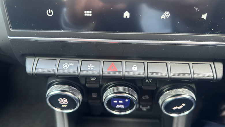 Renault Captur 1.0 TCE 90 SE Edition 5dr Petrol Hatchback